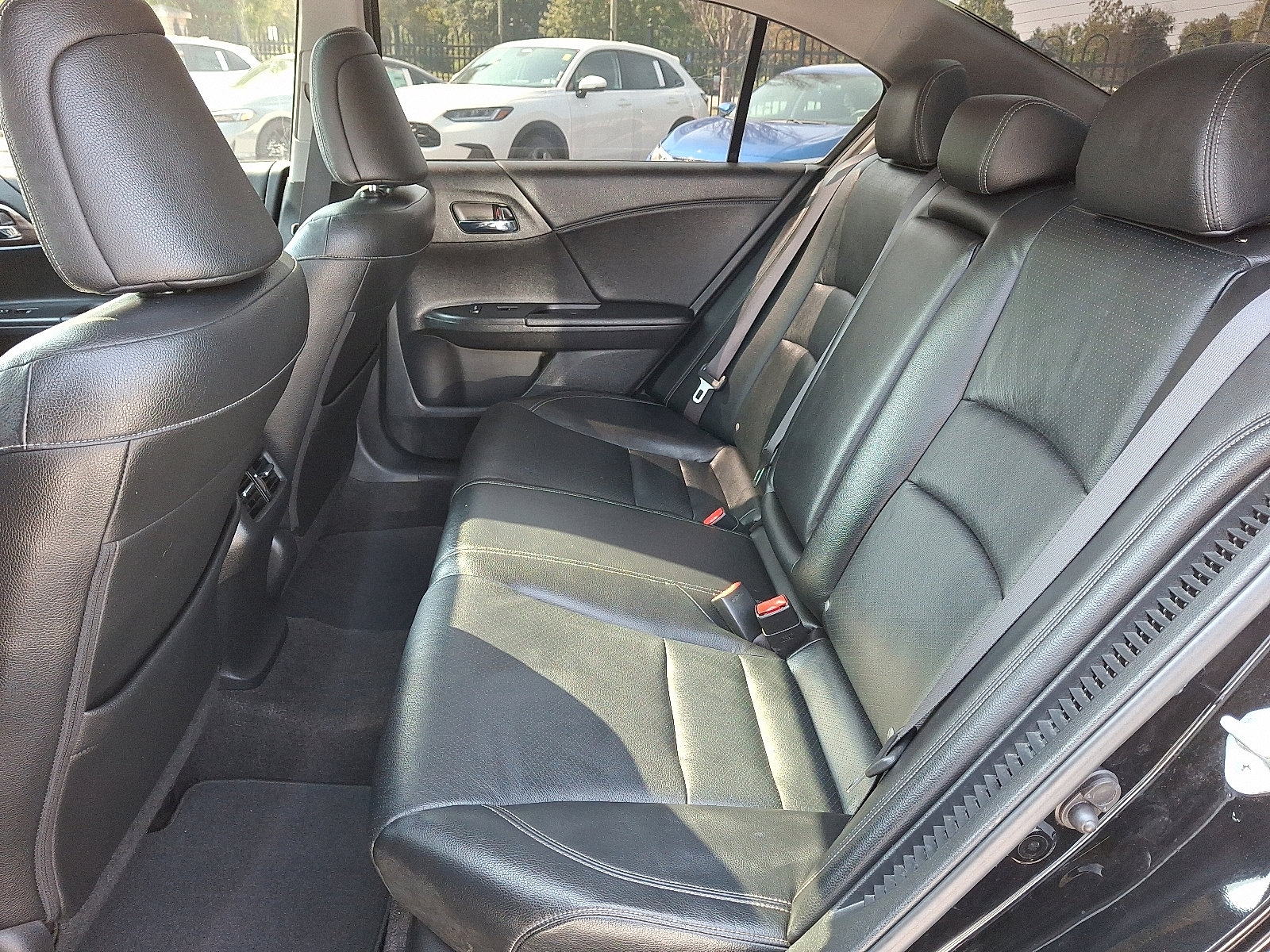 Used 2017 Honda Accord Touring image 7