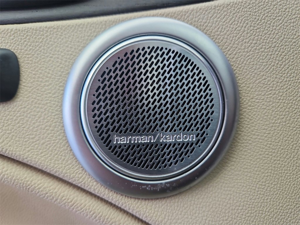 Used 2020 Alfa Romeo Stelvio Ti Lusso w/ Quick Order Package 22X Lusso image 33