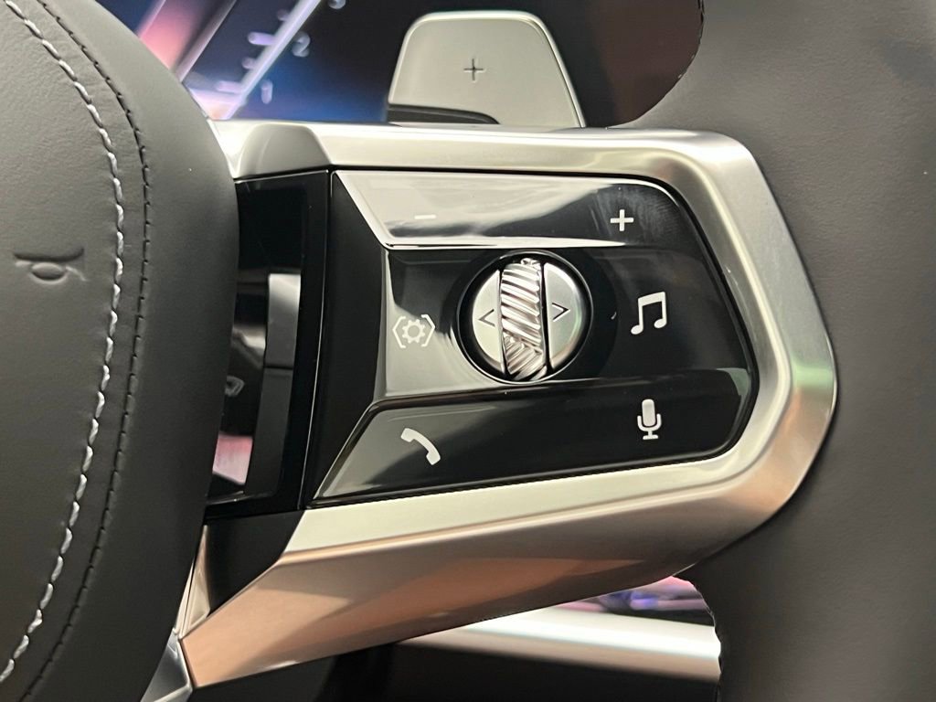 New 2026 BMW 740i w/ Executive Package image 18
