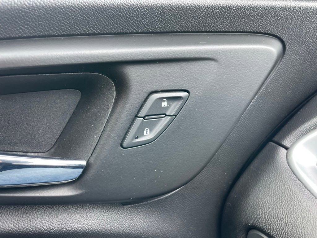 Used 2023 Chevrolet Malibu LT FWD image 23