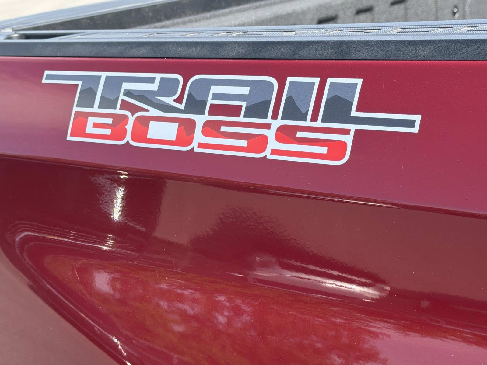 Certified 2021 Chevrolet Silverado 1500 LT Trail Boss w/ Safety Package AWD/4WD image 12
