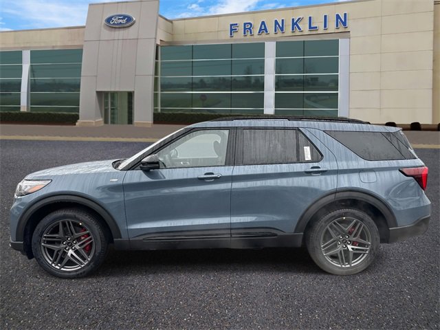 New 2026 Ford Explorer ST-Line w/ ST-Line Street Pack image 4