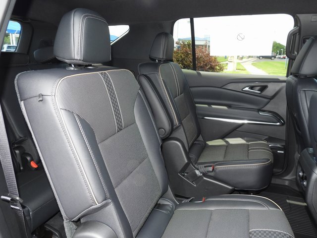 New 2026 Chevrolet Traverse High Country w/ LPO, Floor Liner Package image 60