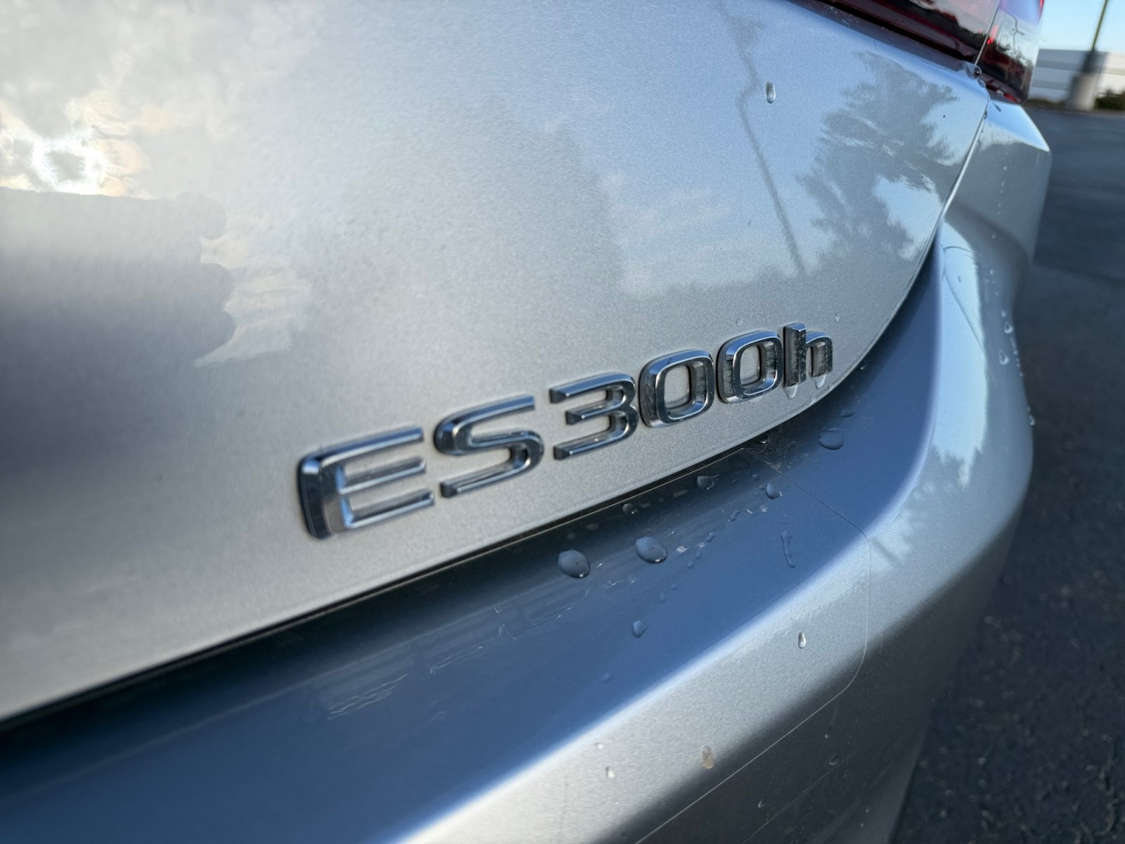 Used 2024 Lexus ES 300h w/ Premium Package FWD image 23