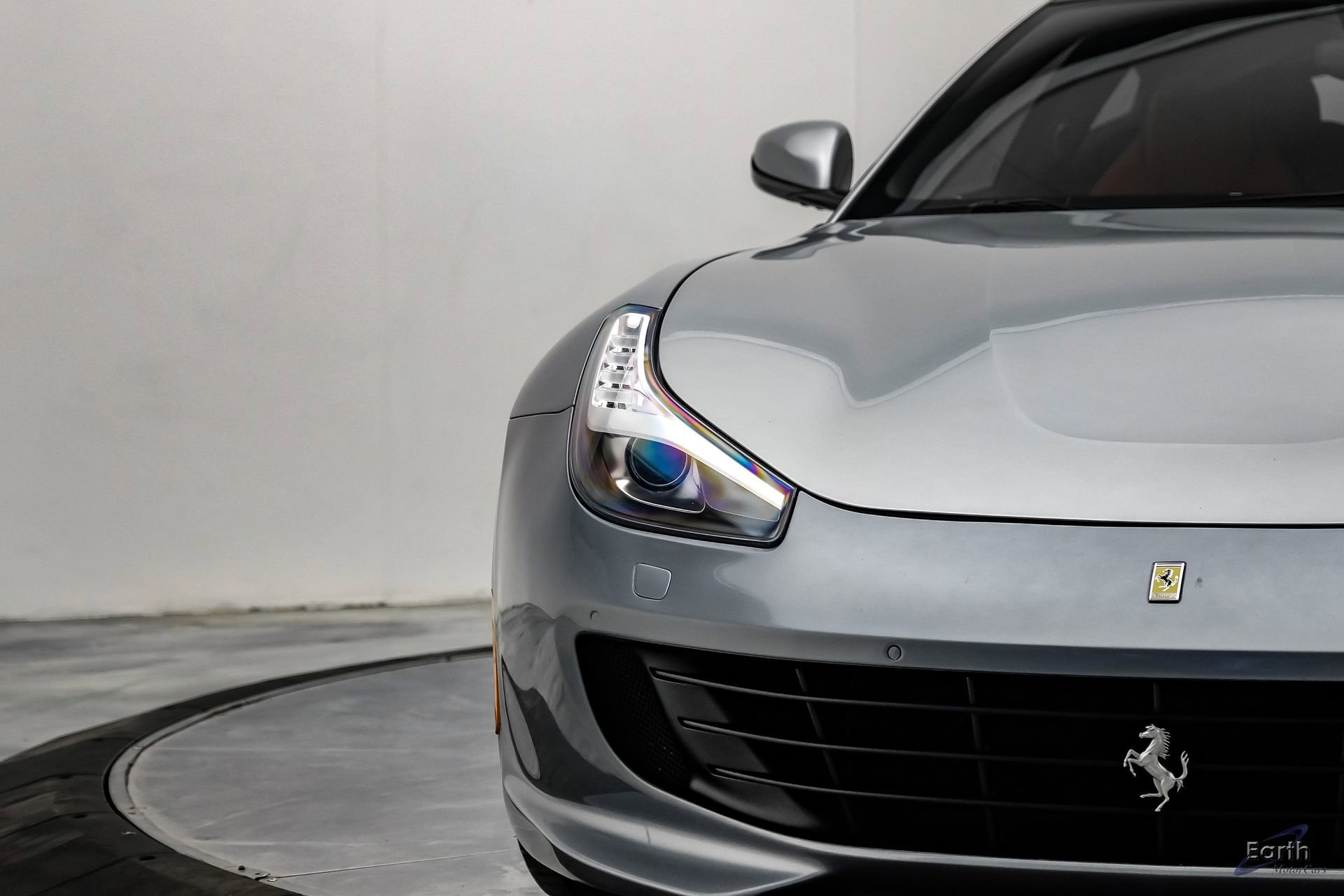 Used 2018 Ferrari GTC4Lusso AWD/4WD image 35