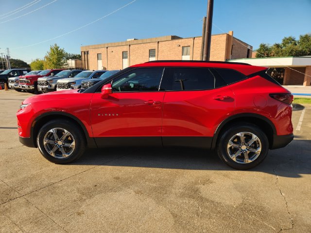 Used 2024 Chevrolet Blazer LT FWD image 4