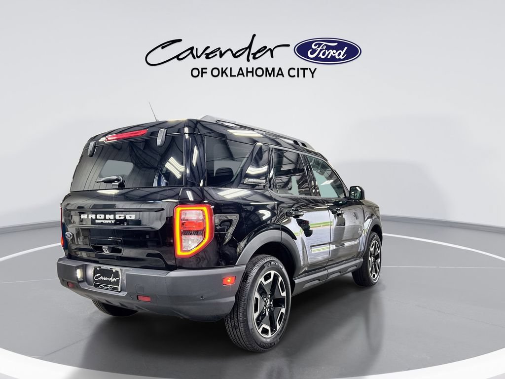 Used 2024 Ford Bronco Sport Outer Banks w/ Tech Package AWD/4WD image 8