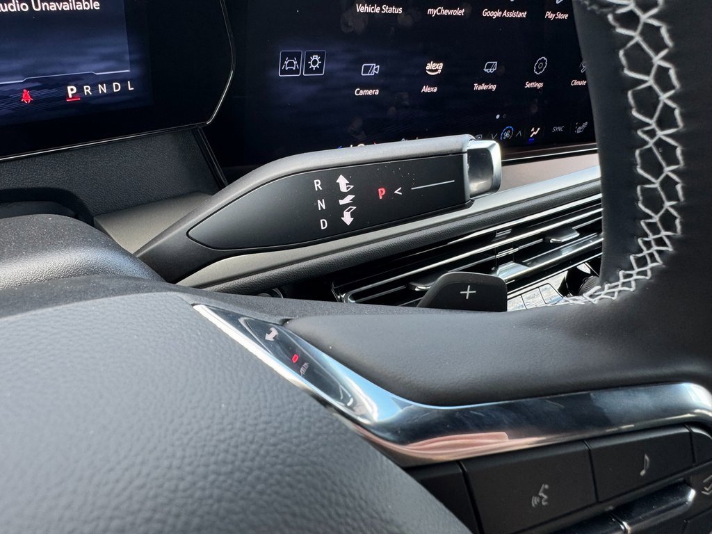 New 2025 Chevrolet Traverse LT image 18