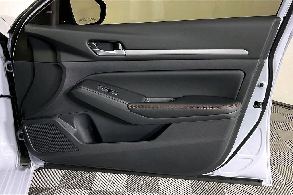 New 2026 Nissan Altima 2.5 SR FWD image 20