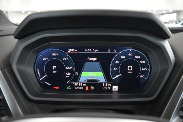 Used 2024 Audi Q4 e-tron Premium Plus AWD/4WD image 19