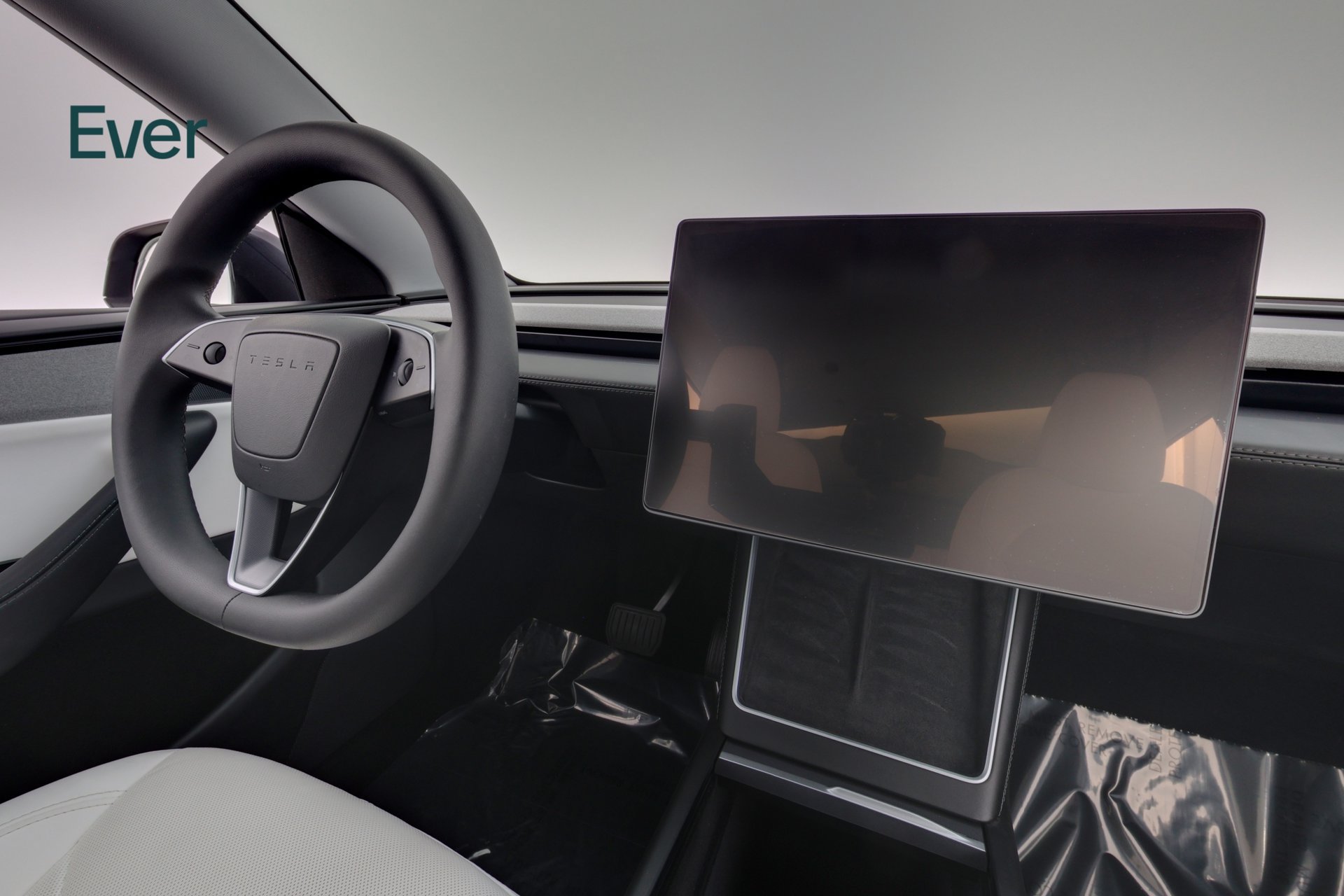 Used 2026 Tesla Model Y 2WD image 25