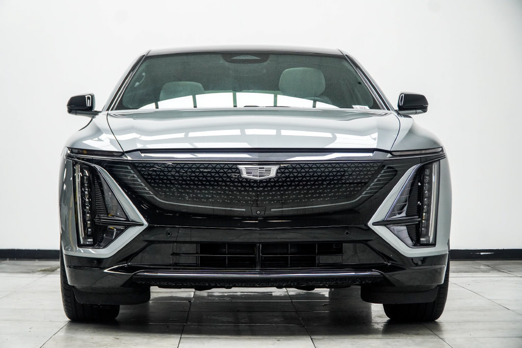 Used 2024 Cadillac Lyriq Sport AWD/4WD image 11
