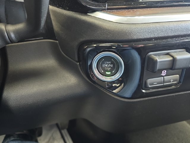 Certified 2025 GMC Sierra 1500 SLT AWD/4WD image 23