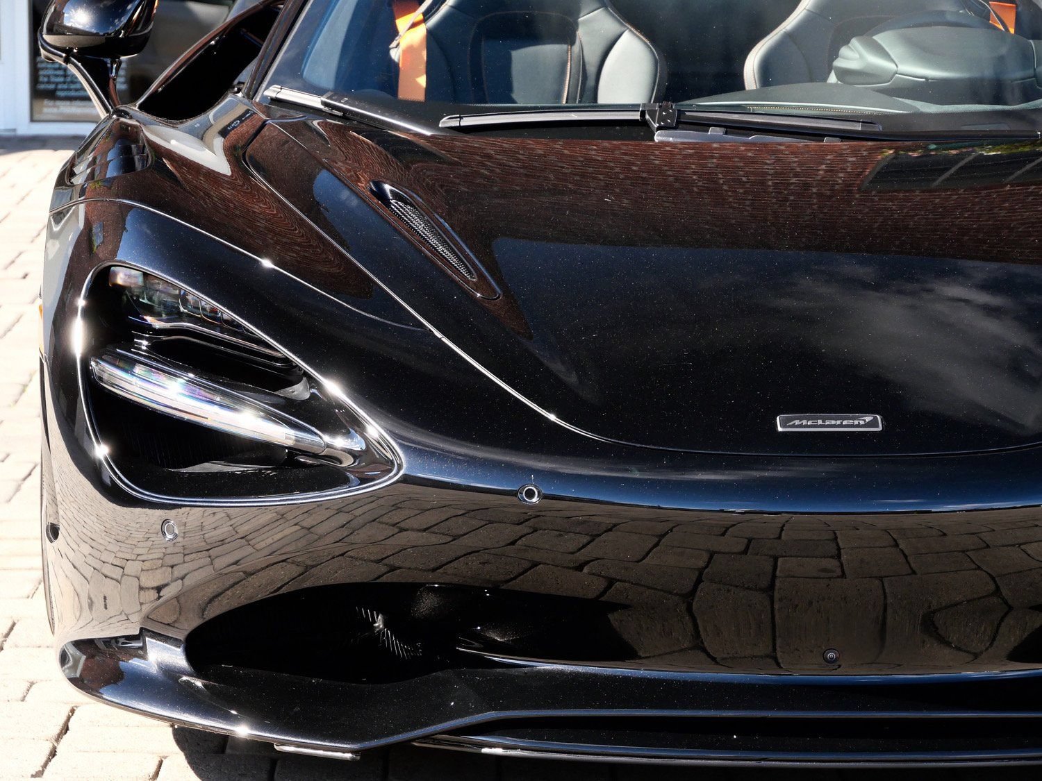 Used 2026 McLaren 750S Spider RWD image 6