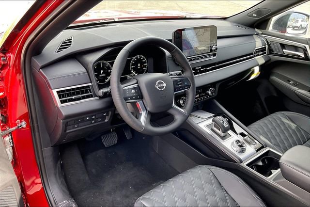 New 2026 Nissan Rogue Platinum image 5