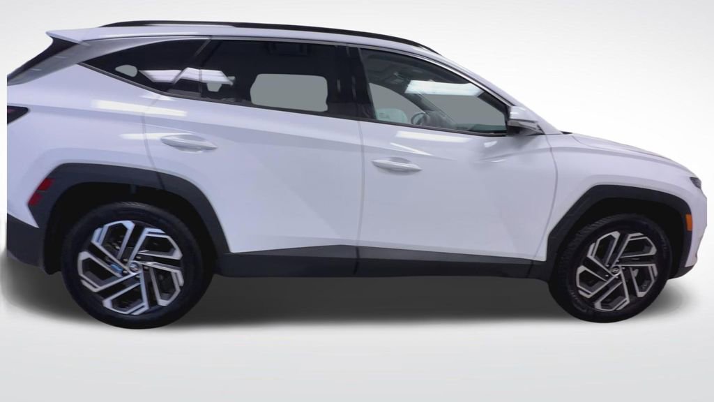 Used 2025 Hyundai Tucson Limited image 9