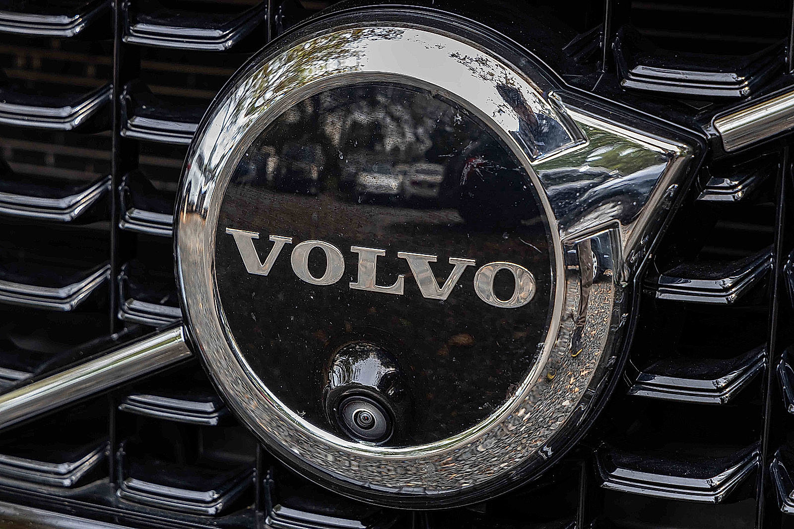 Used 2024 Volvo S60 B5 Plus image 30