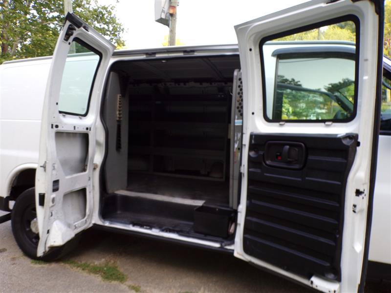 Used 2012 Chevrolet Express 2500 RWD image 22