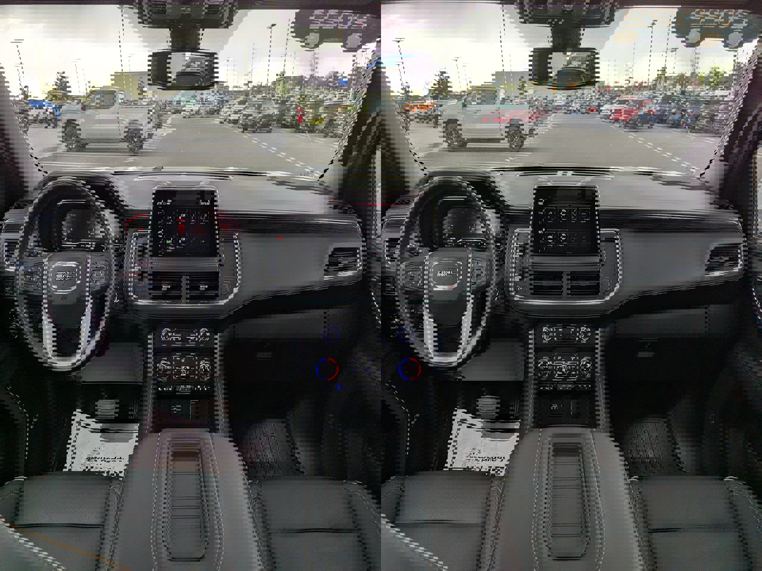 Used 2022 GMC Yukon SLT w/ SLT Luxury Plus Package image 32