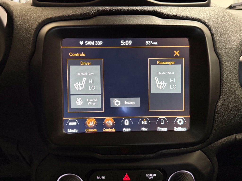 Certified 2022 Jeep Renegade Limited AWD/4WD image 12