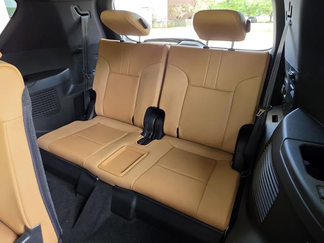 New 2026 Lexus LX 700h Luxury image 16