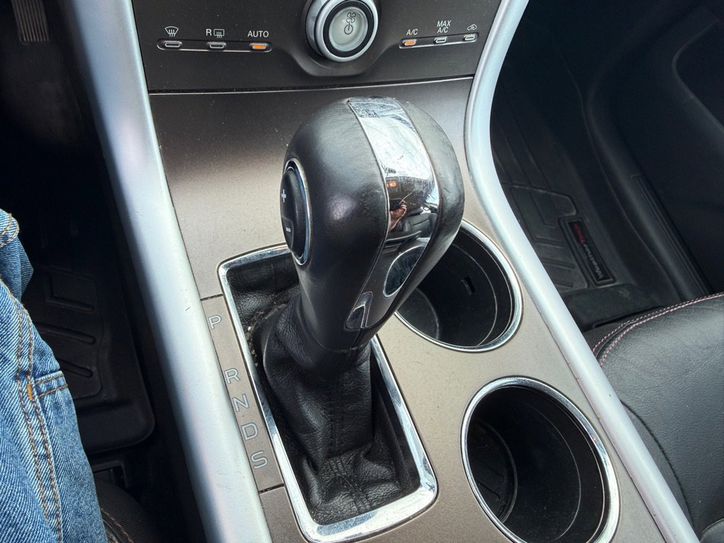 Used 2013 Ford Edge SEL AWD/4WD image 16