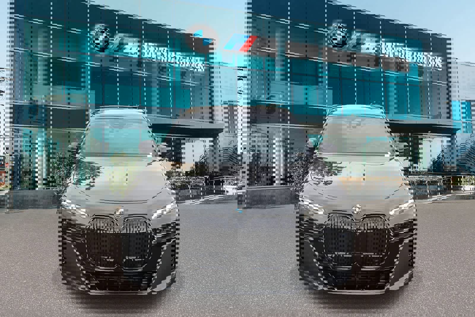 New 2026 BMW 740i w/ Premium Package image 2