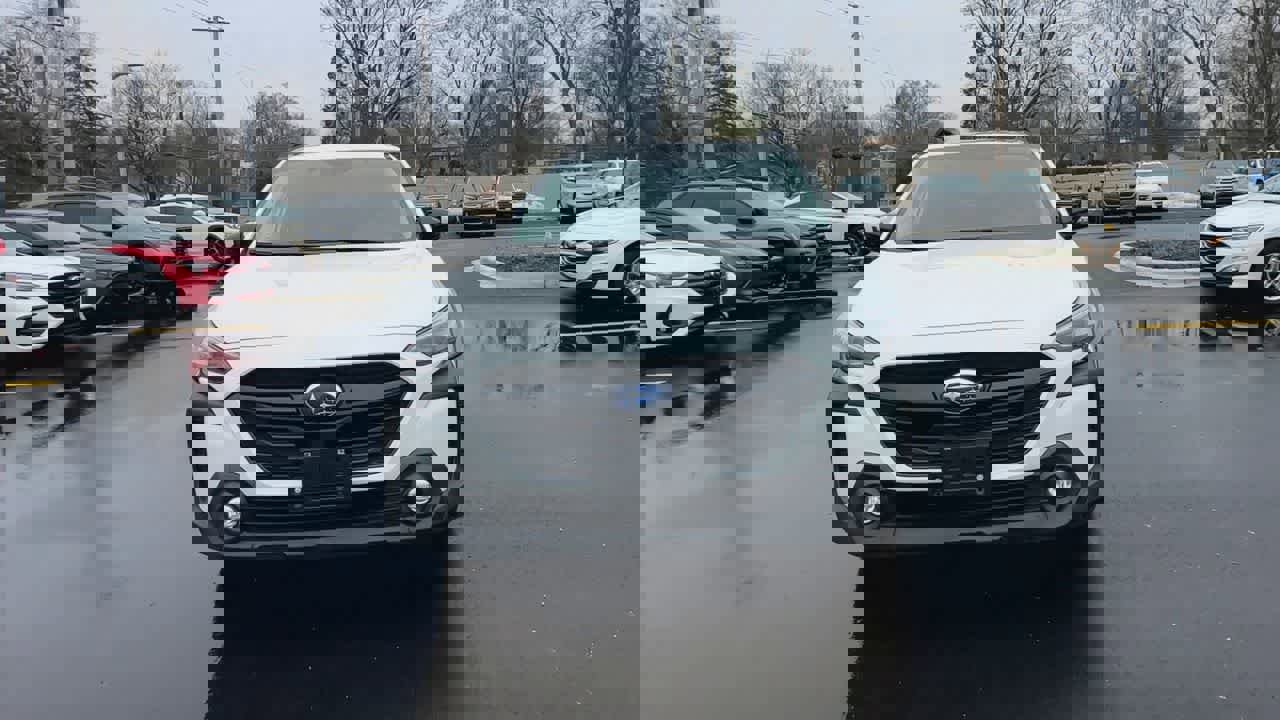 Used 2025 Subaru Outback Onyx Edition image 3