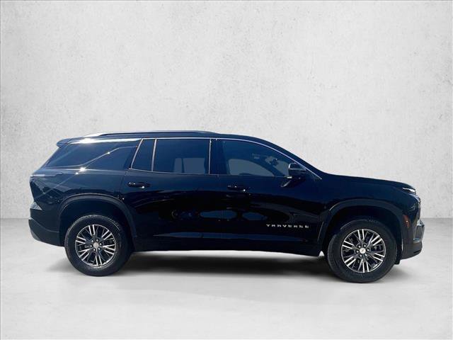 Used 2026 Chevrolet Traverse LT FWD image 5