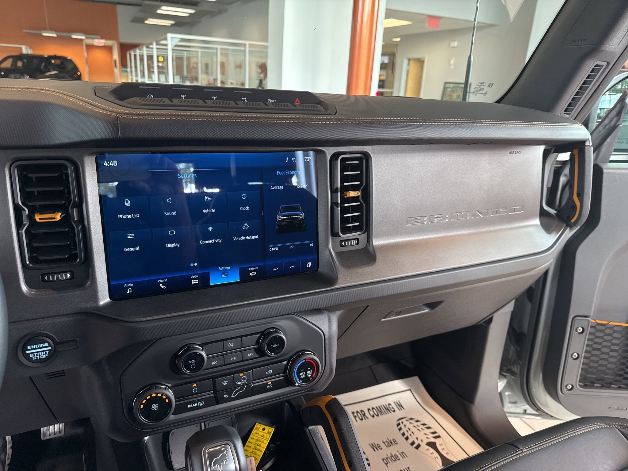 Used 2024 Ford Bronco Badlands image 33