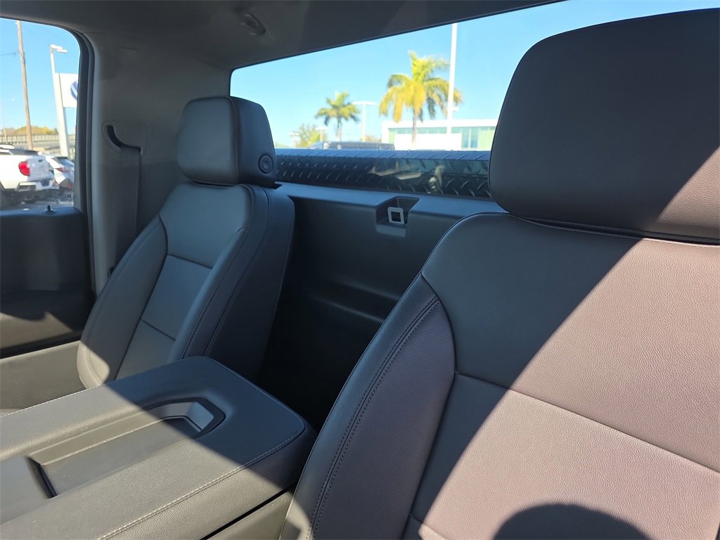 Used 2025 Chevrolet Silverado 1500 W/T image 24