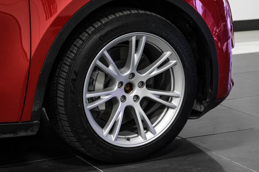 Used 2023 Tesla Model Y AWD image 52