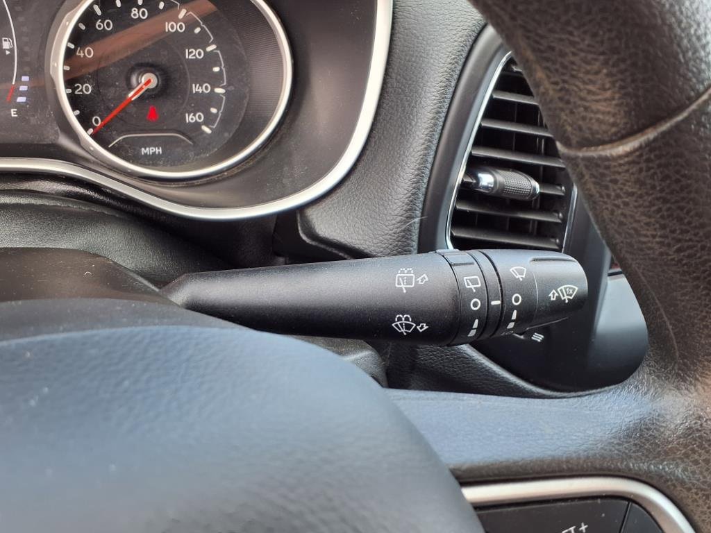 Used 2021 Jeep Compass Sport image 23