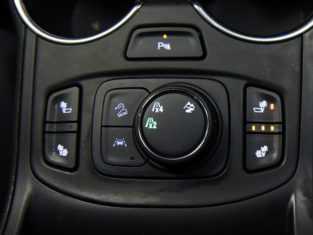 Used 2023 GMC Terrain SLT w/ Tech Package AWD/4WD image 34