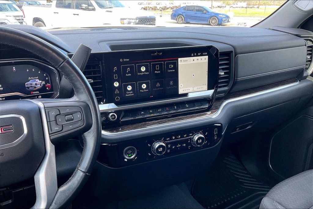 Used 2022 GMC Sierra 1500 Elevation w/ X31 Off-Road Package AWD/4WD image 9