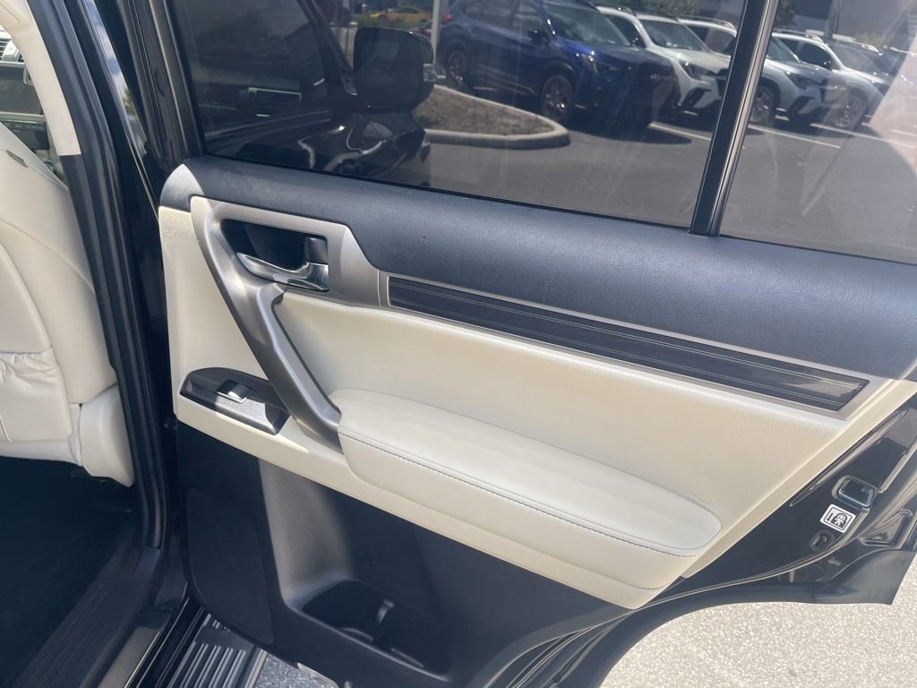 Used 2021 Lexus GX 460 Premium image 35