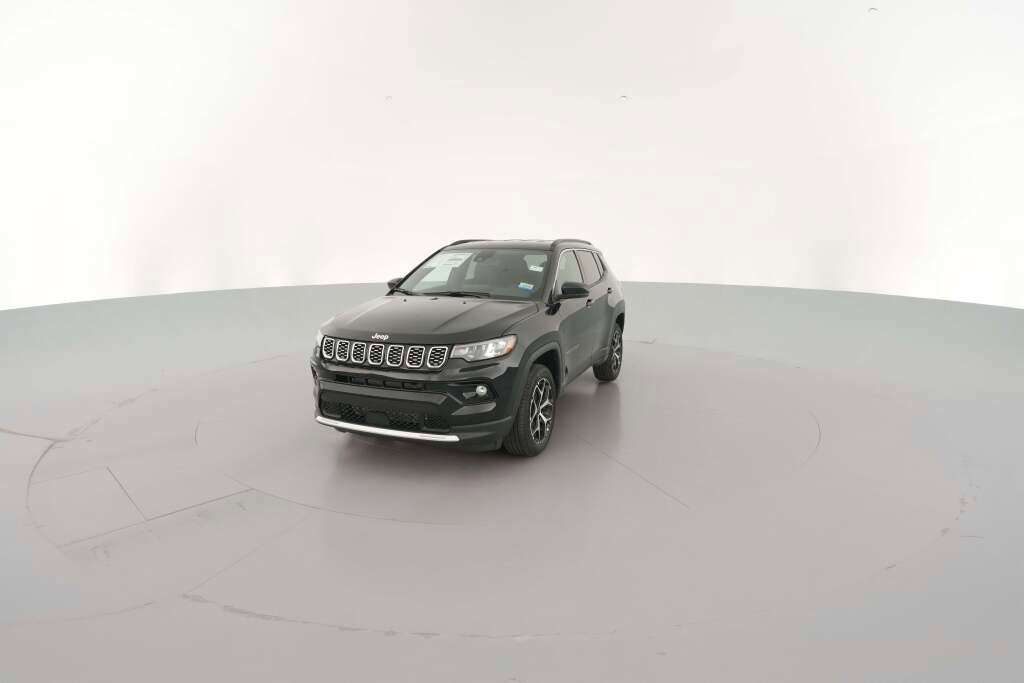 New 2026 Jeep Compass Limited image 3
