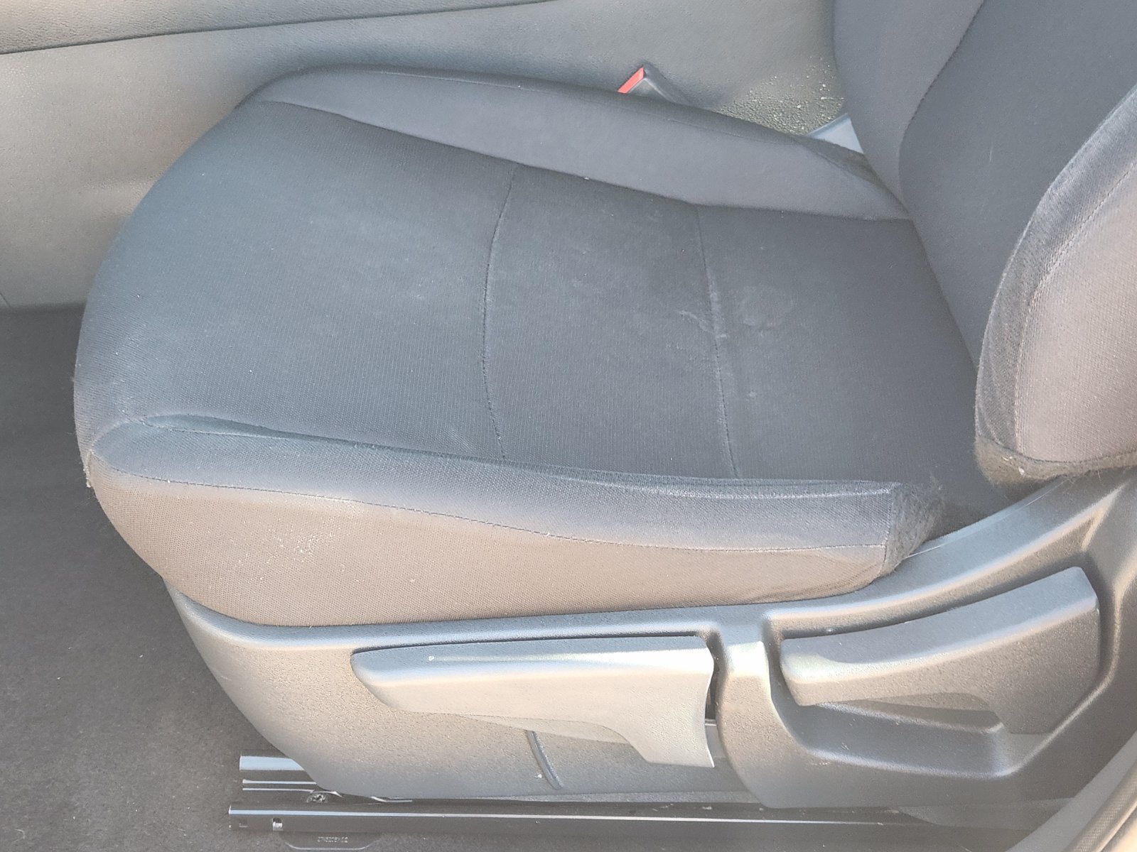 Used 2025 Nissan Sentra S FWD image 27