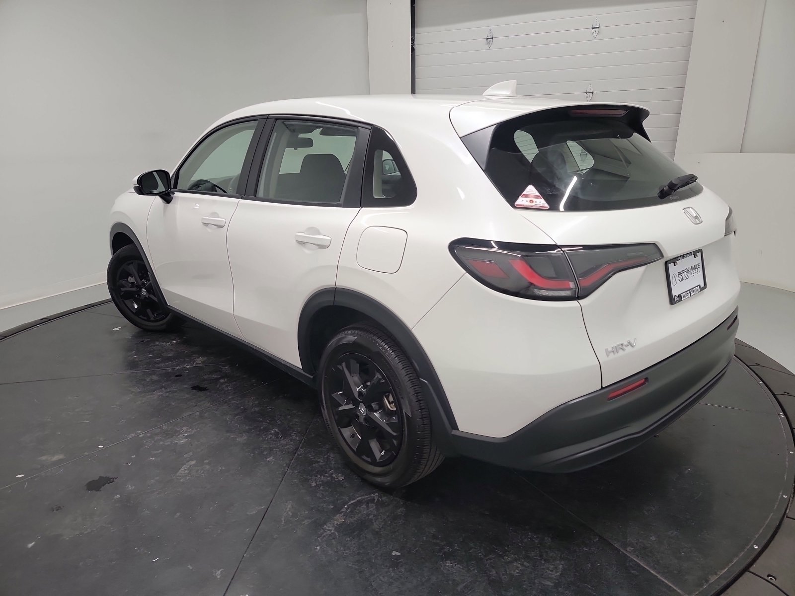 Certified 2025 Honda HR-V LX image 6