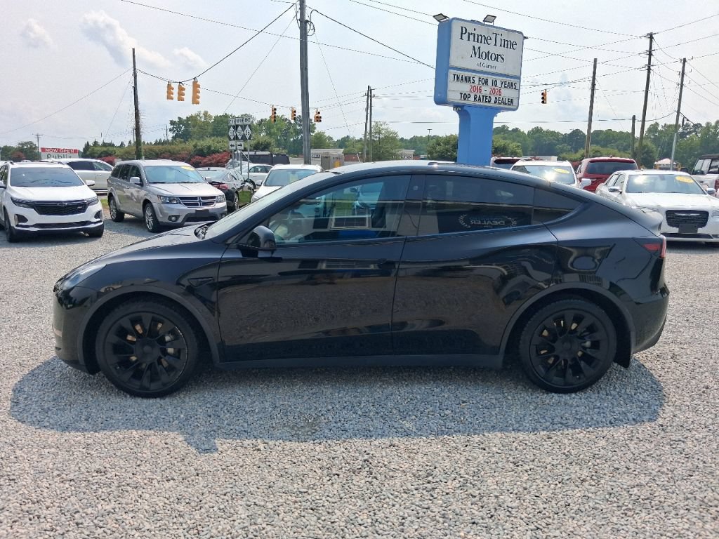Used 2021 Tesla Model Y Long Range AWD/4WD image 18