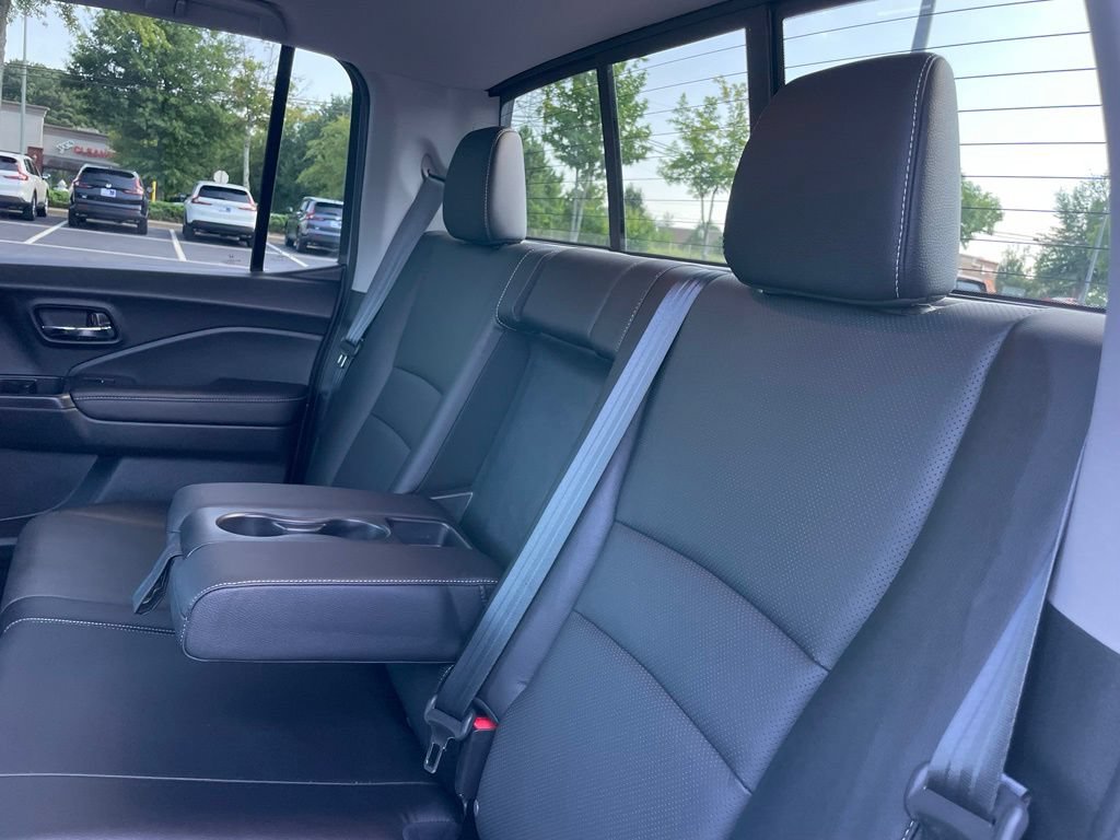 Certified 2025 Honda Ridgeline RTL image 40