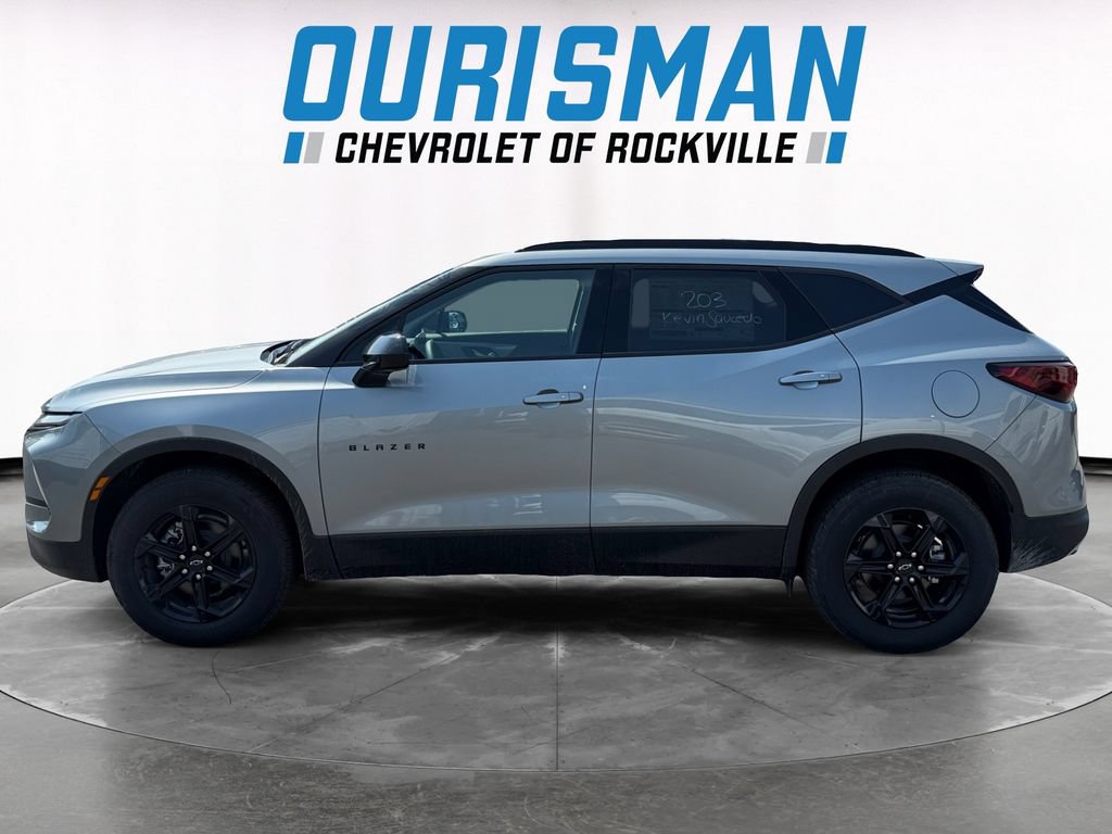 New 2026 Chevrolet Blazer LT w/ Midnight/Sport Edition AWD/4WD image 3