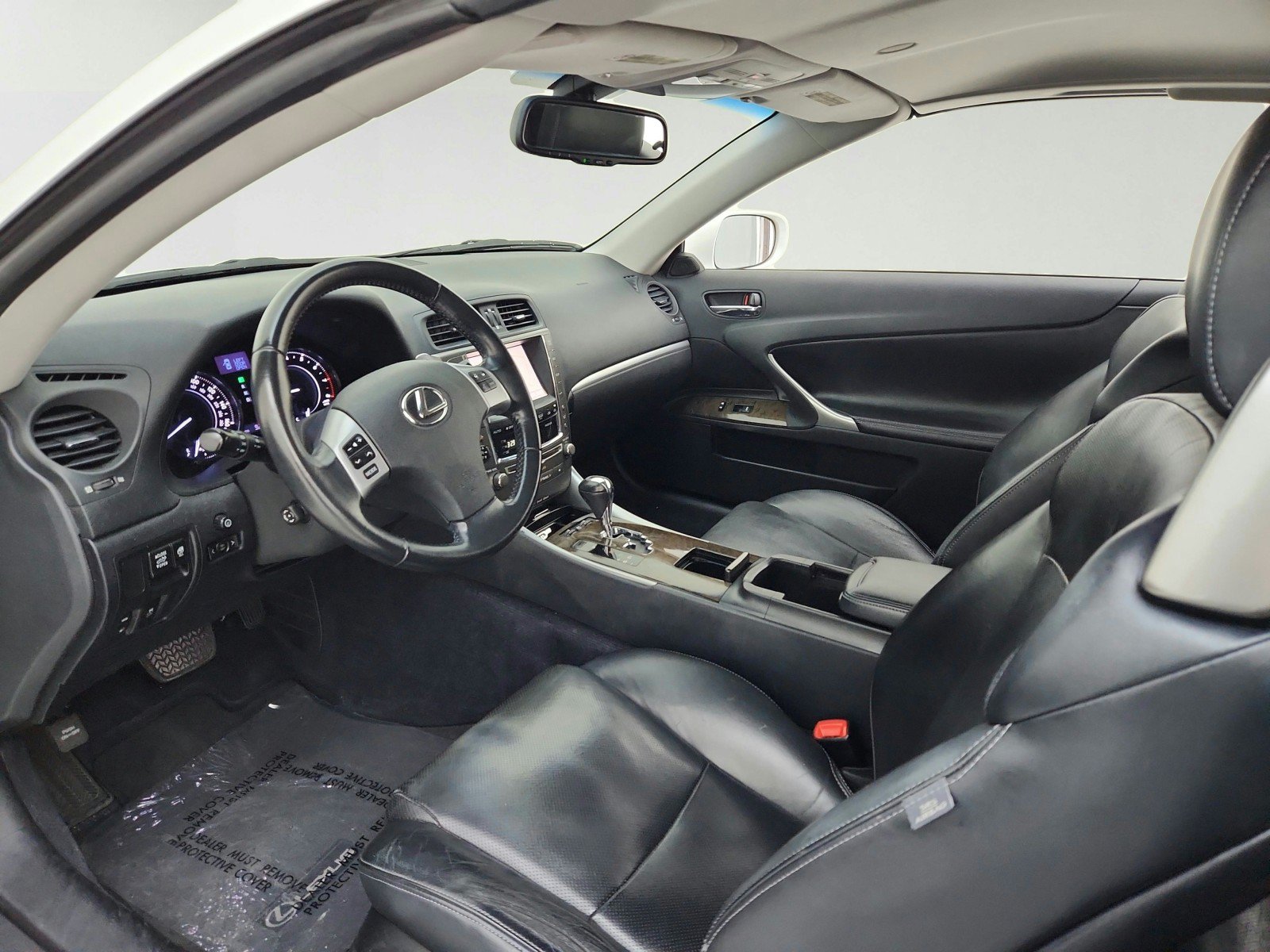 Used 2013 Lexus IS 250C RWD image 16