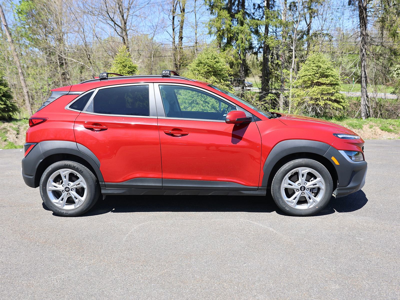 Used 2022 Hyundai Kona SEL AWD/4WD image 8