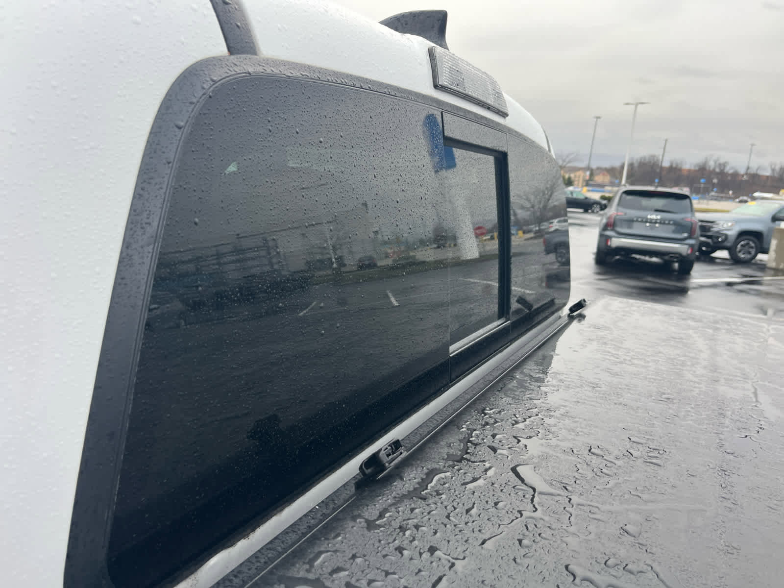 Used 2020 Toyota Tacoma Limited image 22