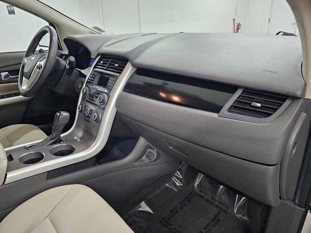 Used 2013 Ford Edge SE AWD/4WD image 12