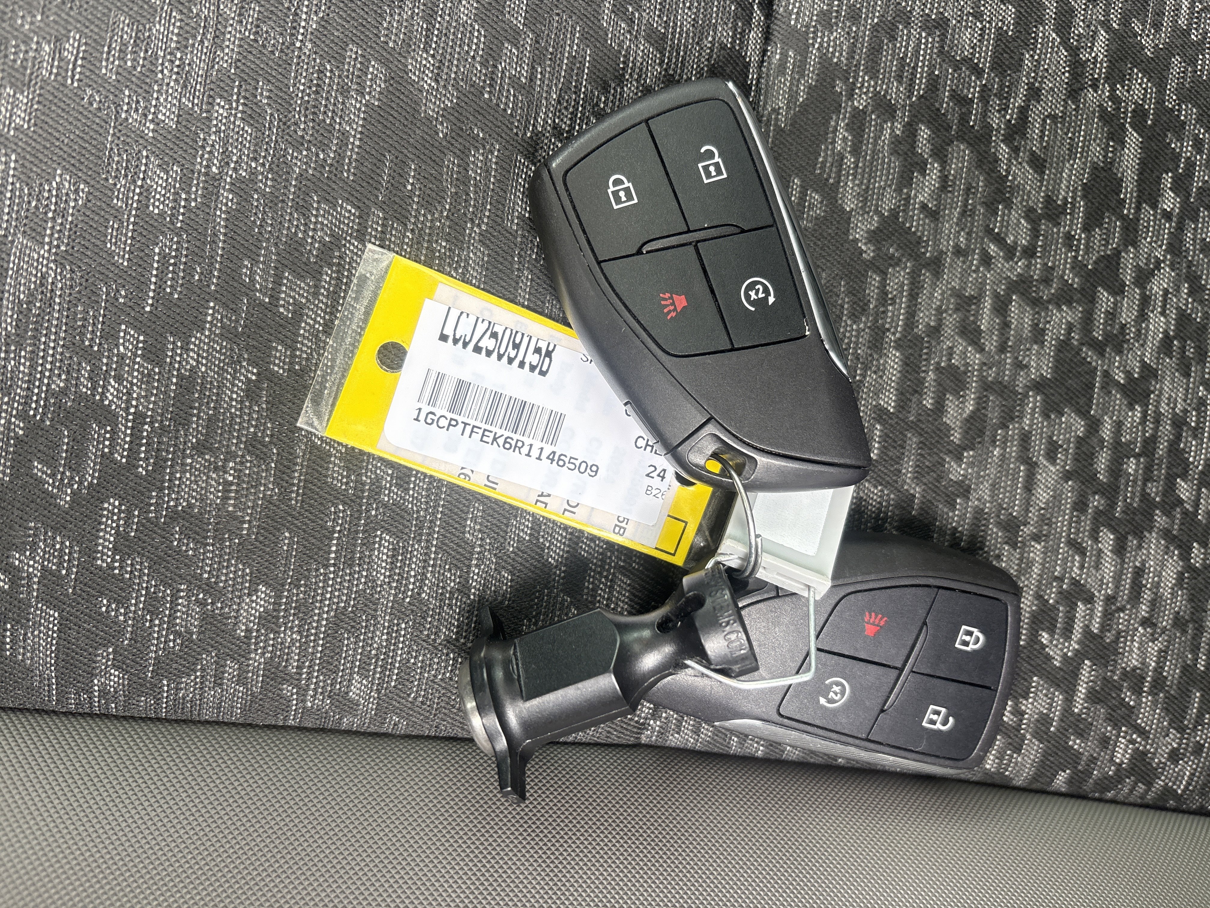 Used 2024 Chevrolet Colorado ZR2 w/ Technology Package image 30