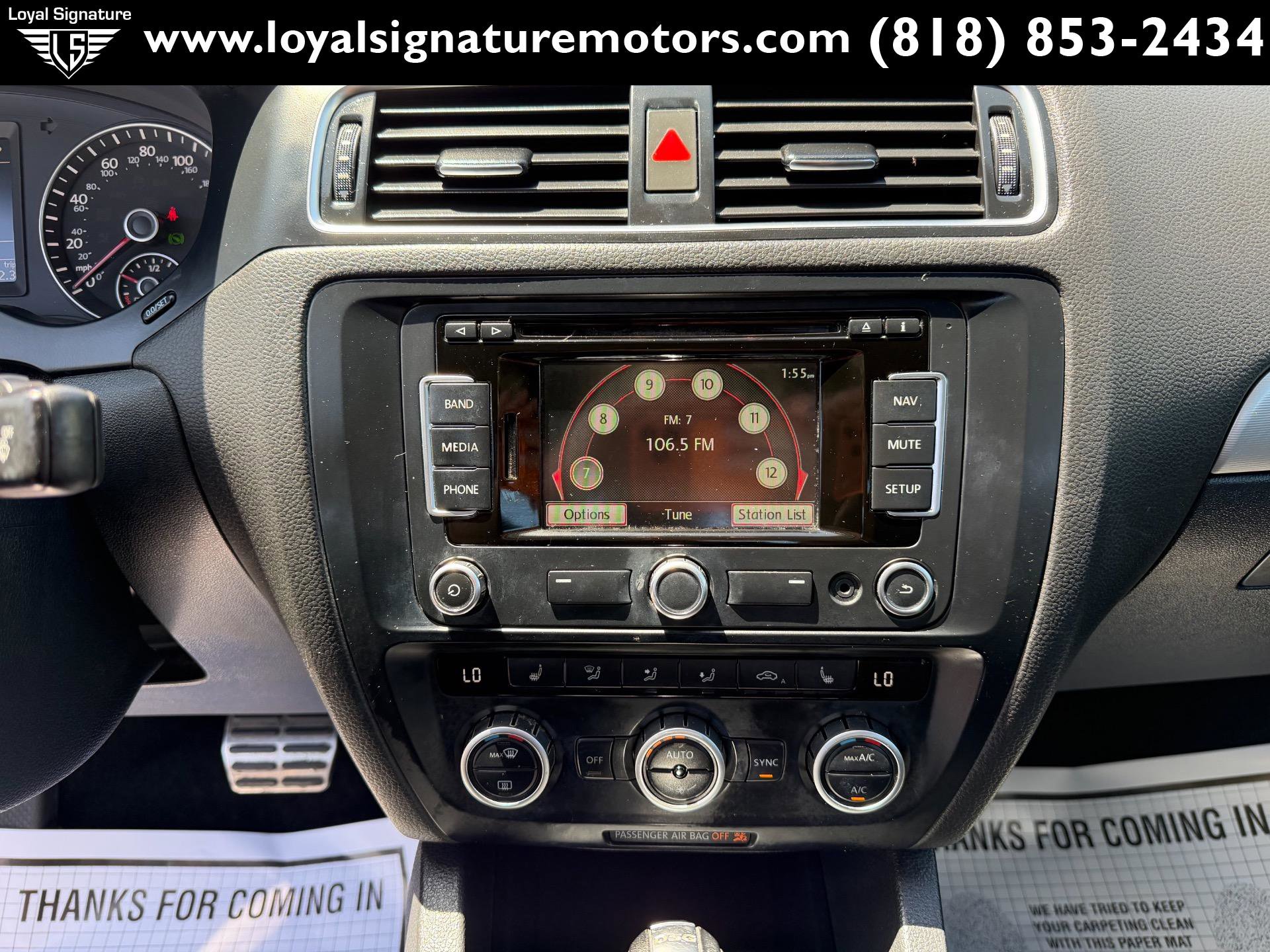 Used 2013 Volkswagen Jetta GLI FWD image 24