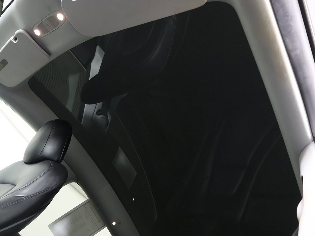 Used 2021 Tesla Model Y Long Range image 20