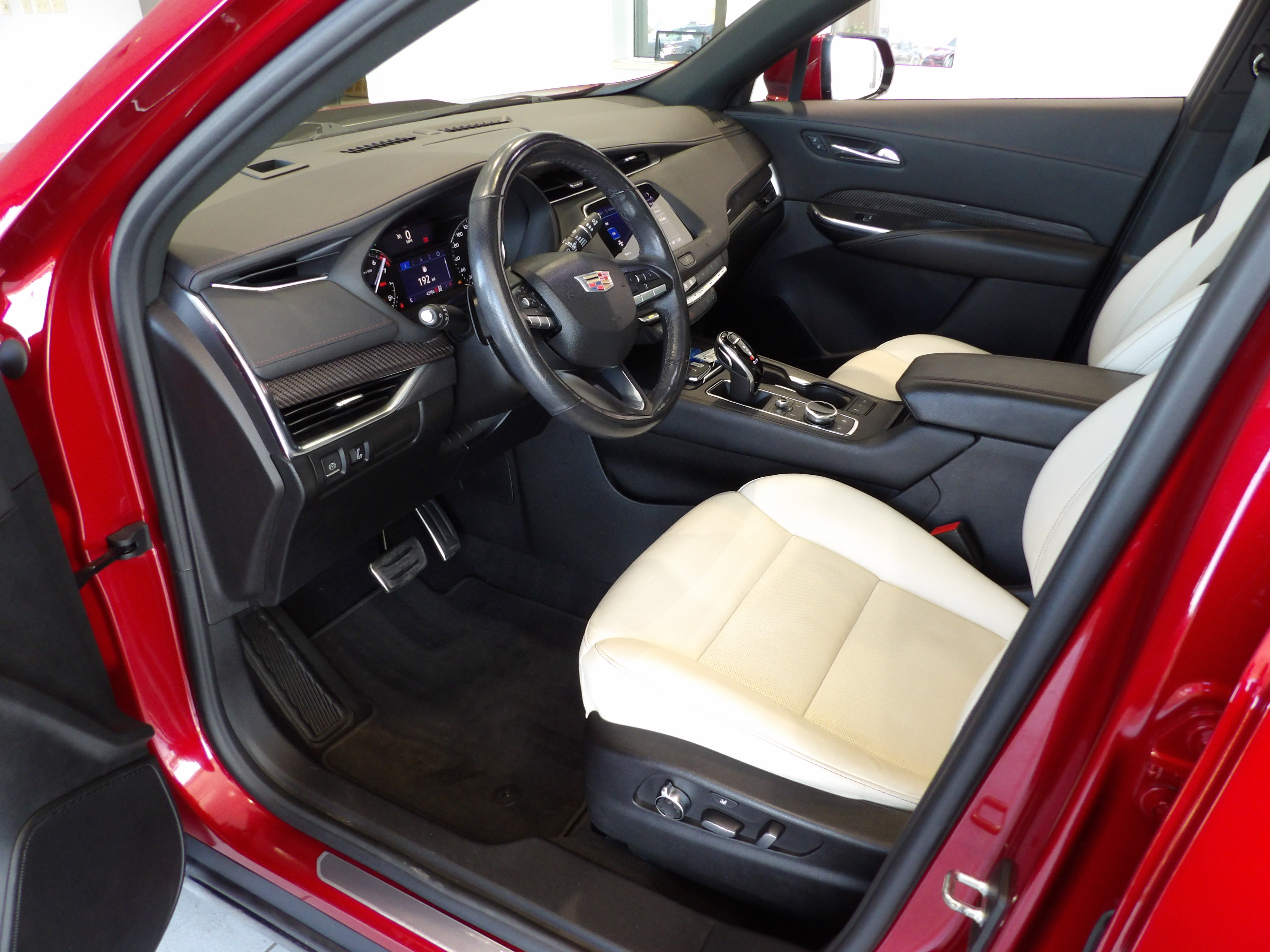 Used 2021 Cadillac XT4 Sport AWD/4WD image 9